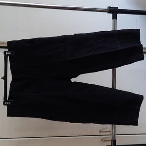 Faded Glory Women's Black Capris